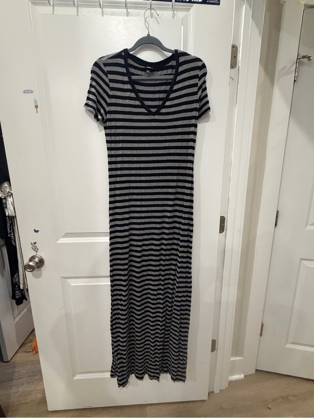 Mossimo Supply Co. Black and Gray Striped V-Neck Maxi Dress